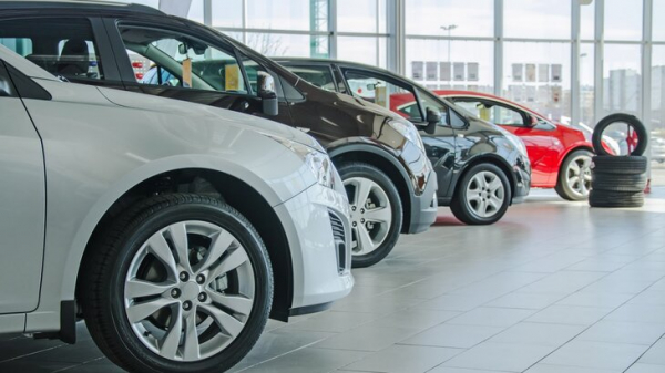 "Автостат": продажи легковых автомобилей в РФ выросли почти на 50% в 2024 году "Автостат": продажи легковых автомобилей в РФ выросли почти на 50% в 2024 году