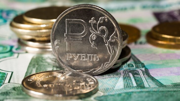 Аналитик Расторгуев: рубль удержится около отметки 79,20 за доллар на этой неделе Аналитик Расторгуев: рубль удержится около отметки 79,20 за доллар на этой неделе