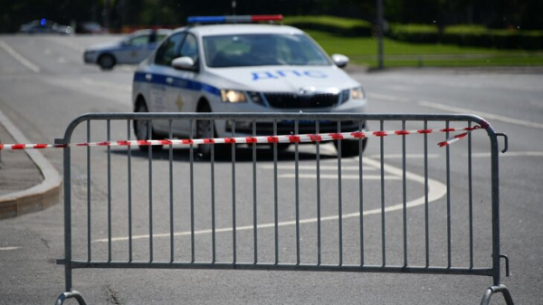 Движение перекроют на участке улиц в районе Андреевской набережной 12 мая Движение перекроют на участке улиц в районе Андреевской набережной 12 мая