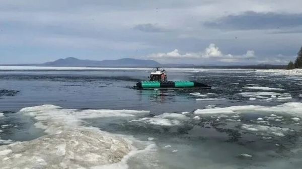 В опрокинувшейся на Байкале лодке находились жители Подмосковья
