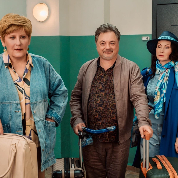 Татьяна Орлова, Андрей Леонов и Нонна Гришаева в сериале «Папины дочки»