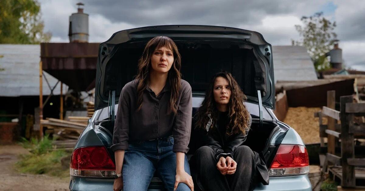 Юлия Хлынина и Любовь Аксёнова в сериале «Подслушано в Выборге»