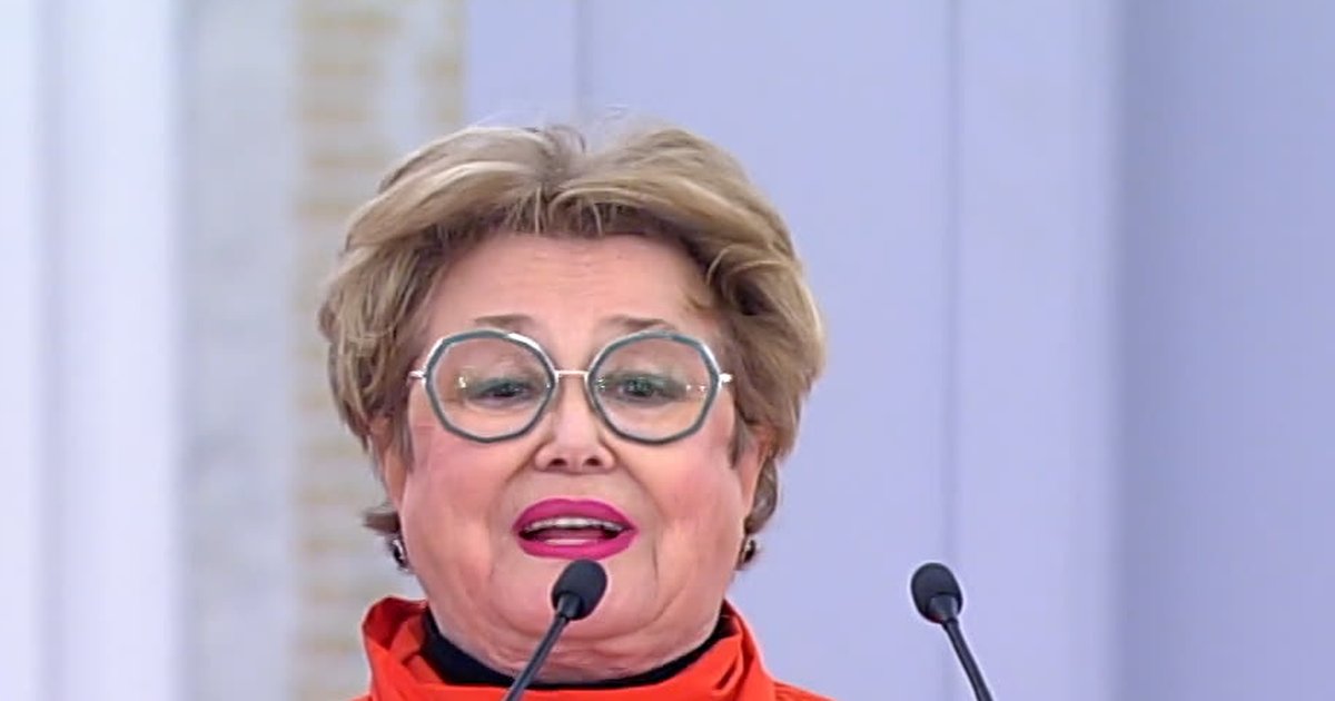 Марина Неёлова