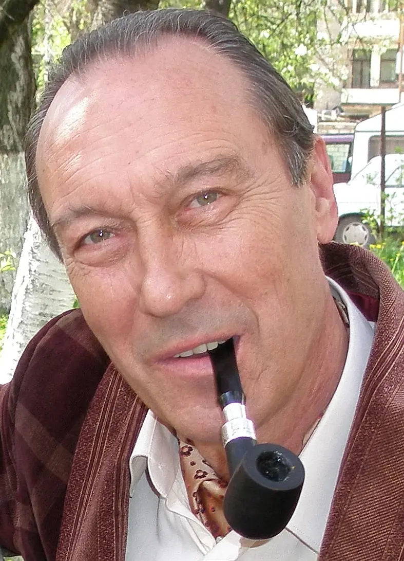 Олег Янковский с трубкой, 2007 год